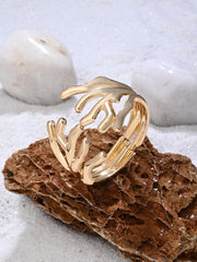 Coral Crest Sculpt Bangle – Gold