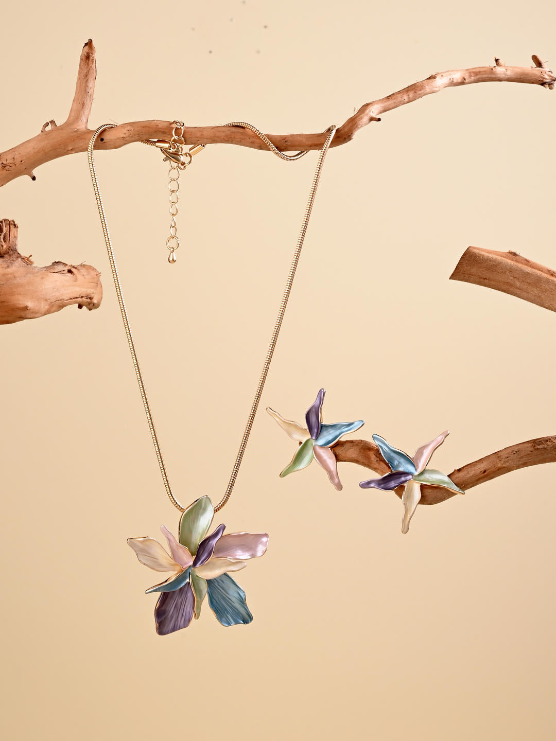 Pastel Petal Bloom Necklace Set