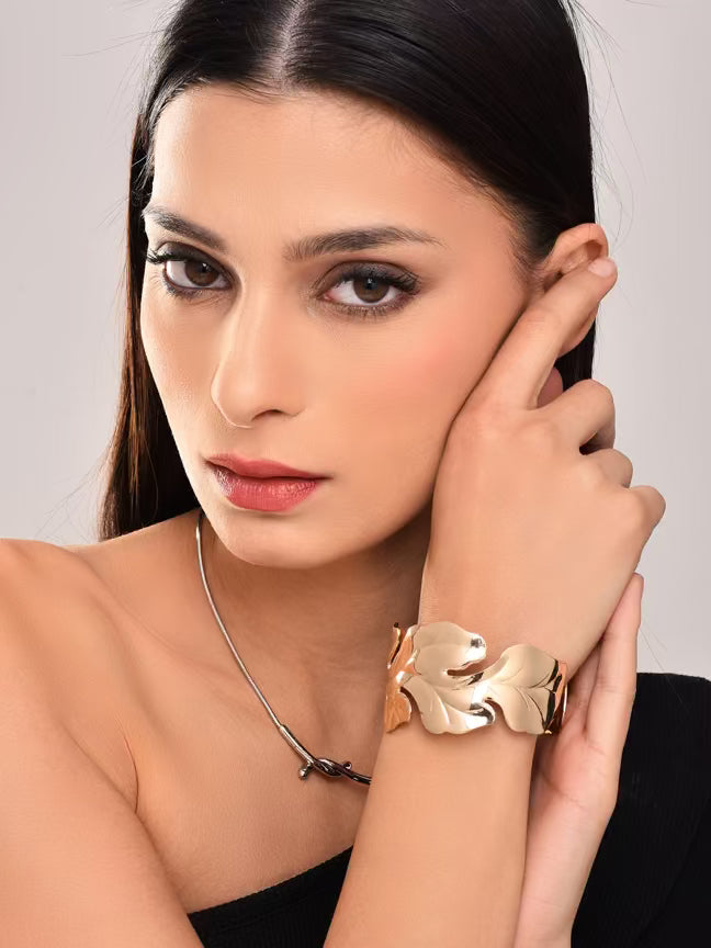 Golden Leaf Shape Bangle