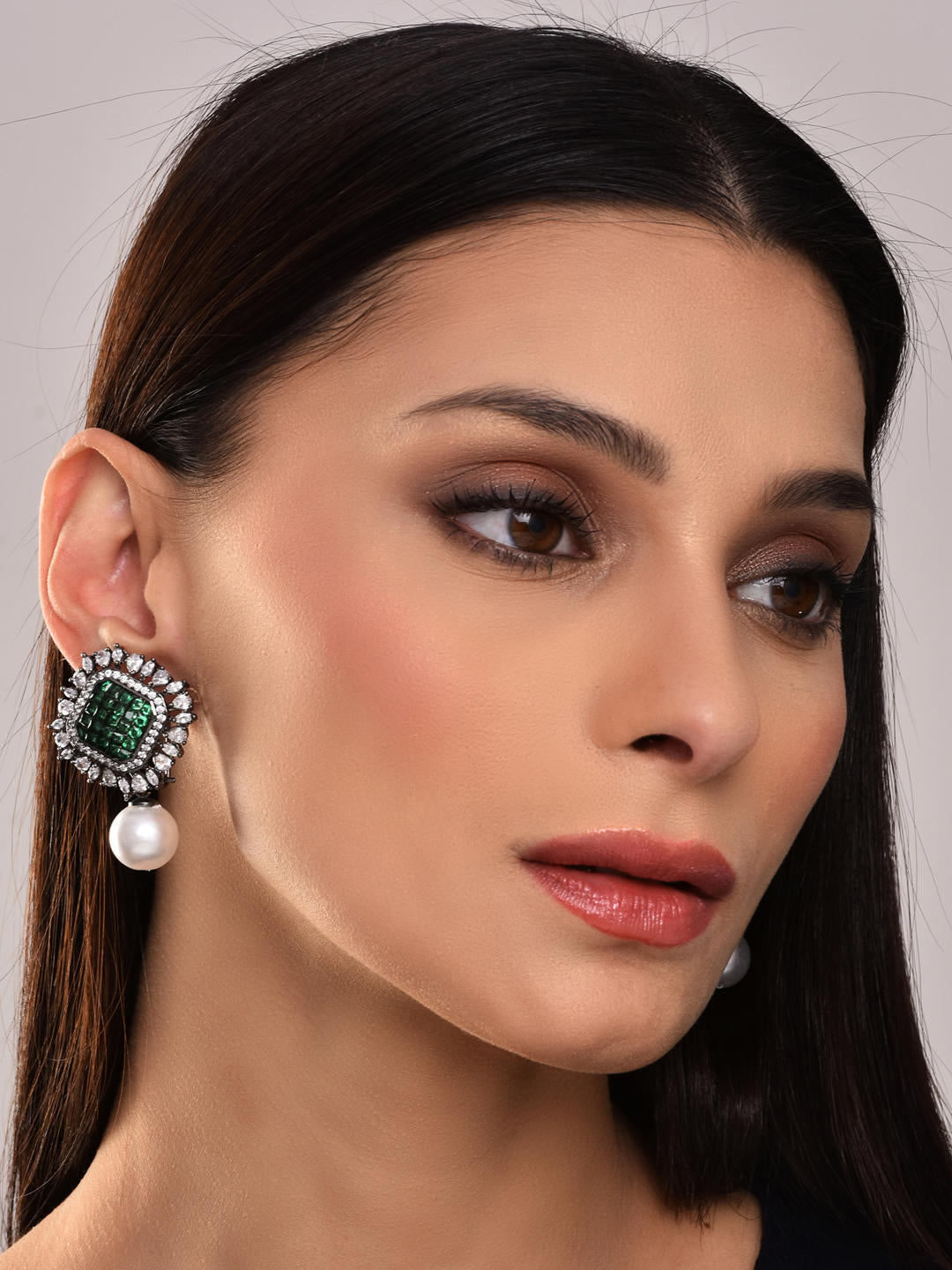 Emerald Pearl Drop earrings