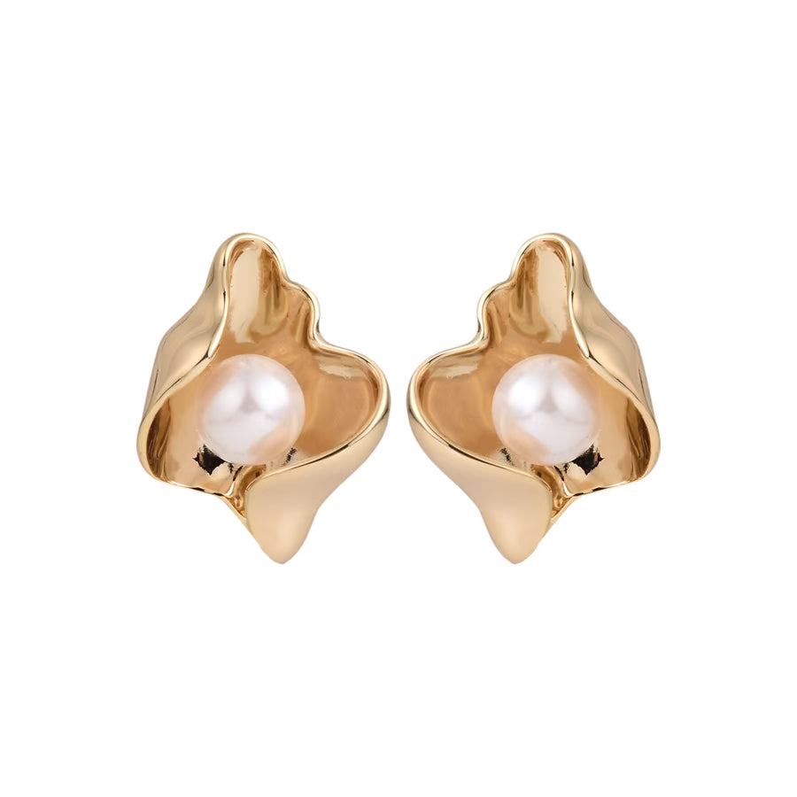 Pearl Golden Stud