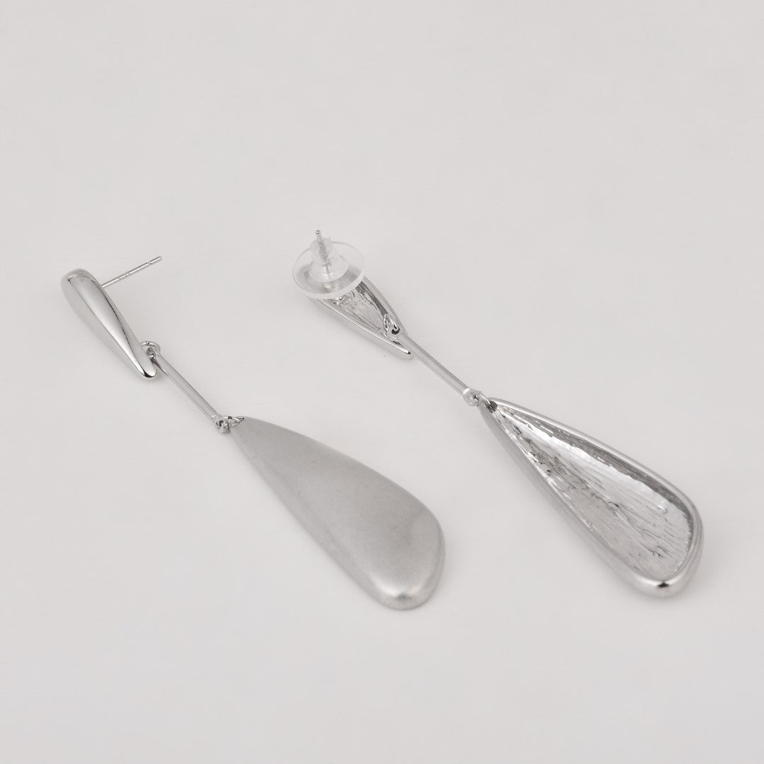 Elegant Tassel Silver Earring