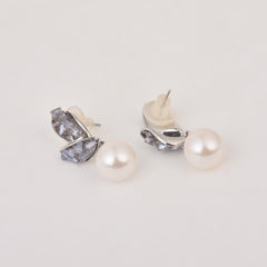 Grey Crystal Leaf Pearl Drop Earring