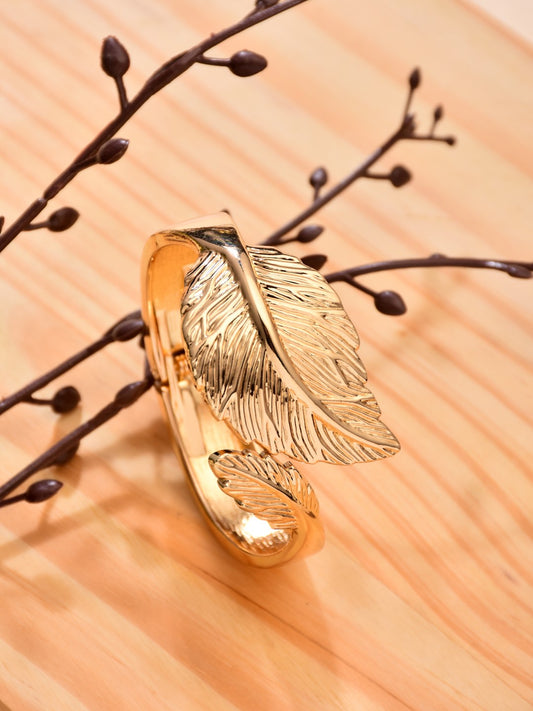 Leaf shaped Adjustable gold bangle