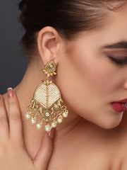 Golden Pearl Dangling Earring