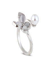 Butterfly Grace Pearl Ring – Silver