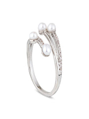 Trinity Pearl Crossover Ring – Silver